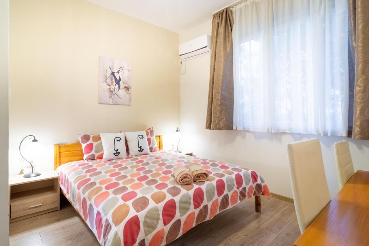 Madrid 2Bdr W Free Parking Near Metro, Serdika Mall 索菲亞 外观 照片
