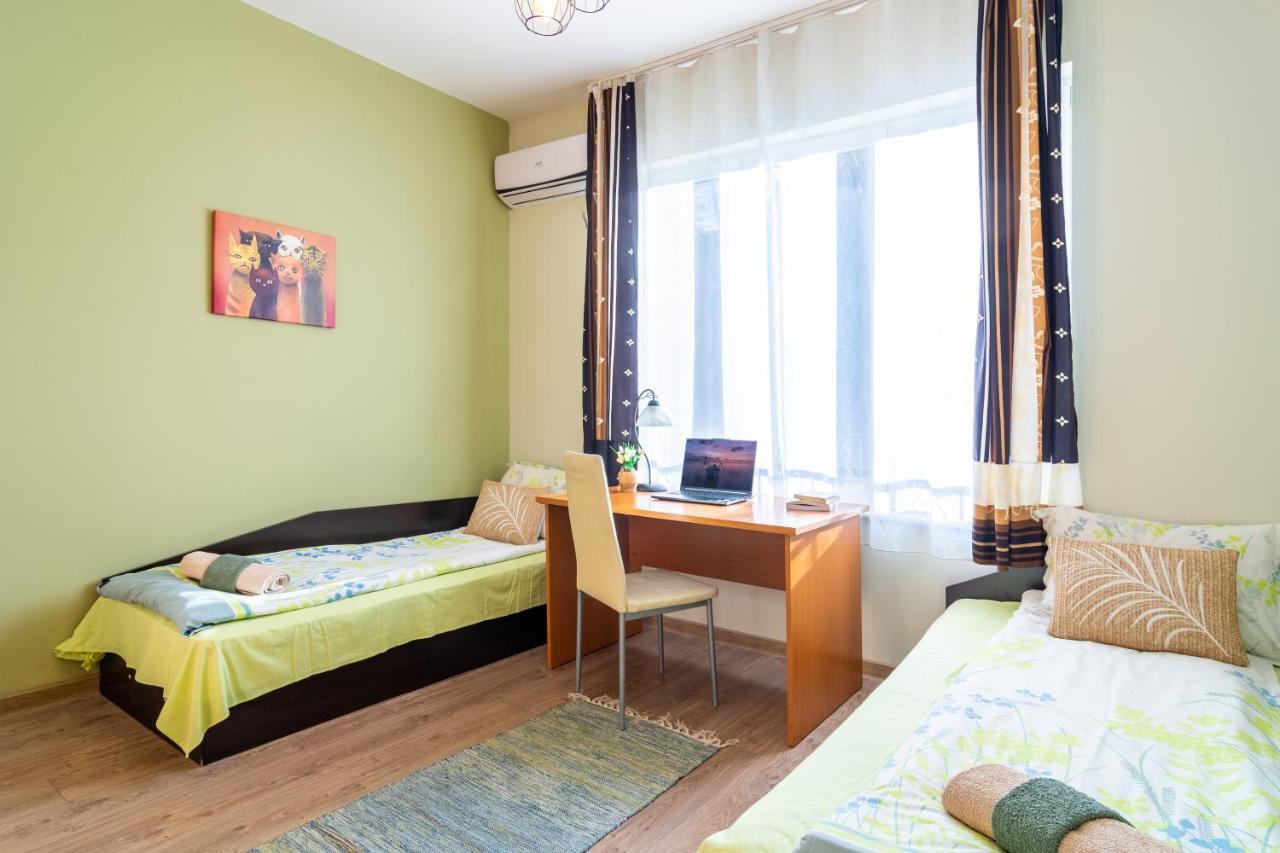 Madrid 2Bdr W Free Parking Near Metro, Serdika Mall 索菲亞 外观 照片