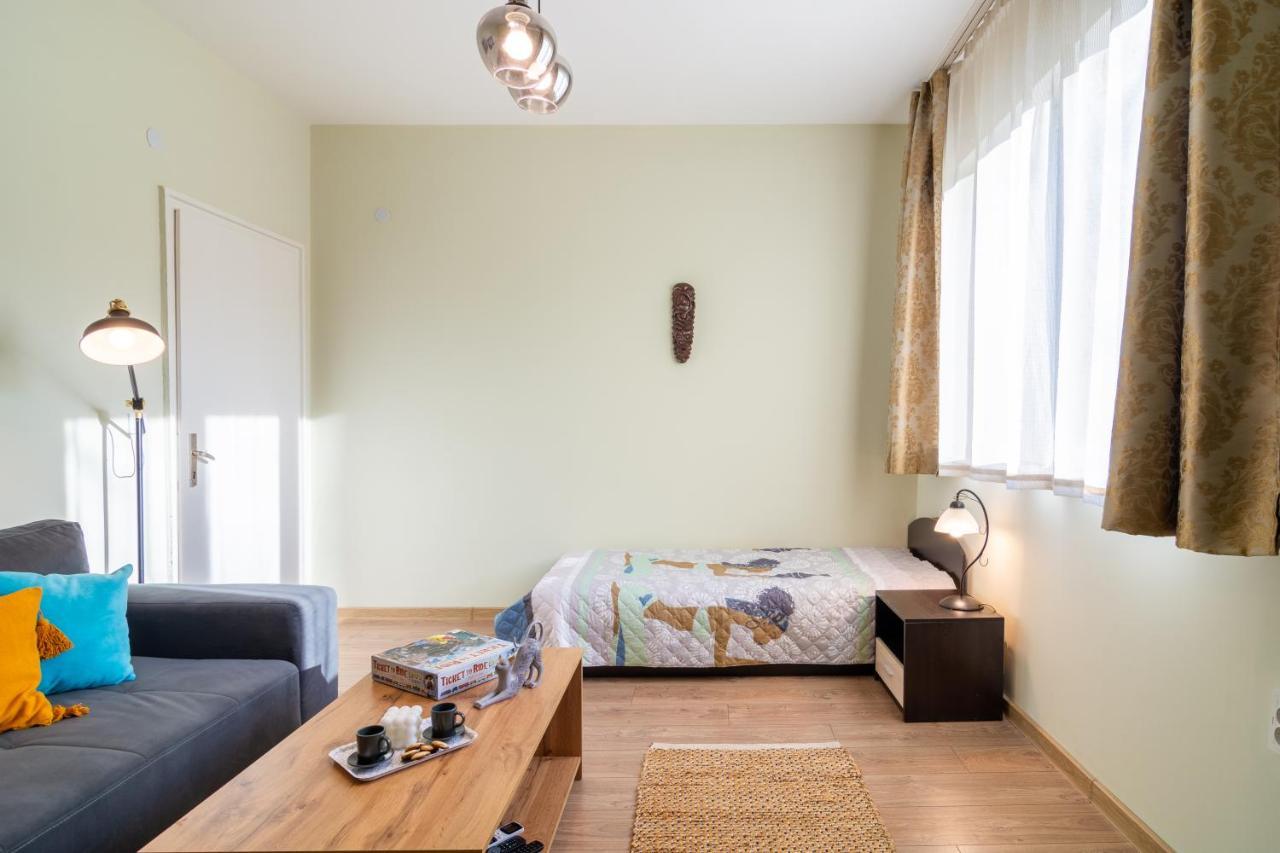 Madrid 2Bdr W Free Parking Near Metro, Serdika Mall 索菲亞 外观 照片