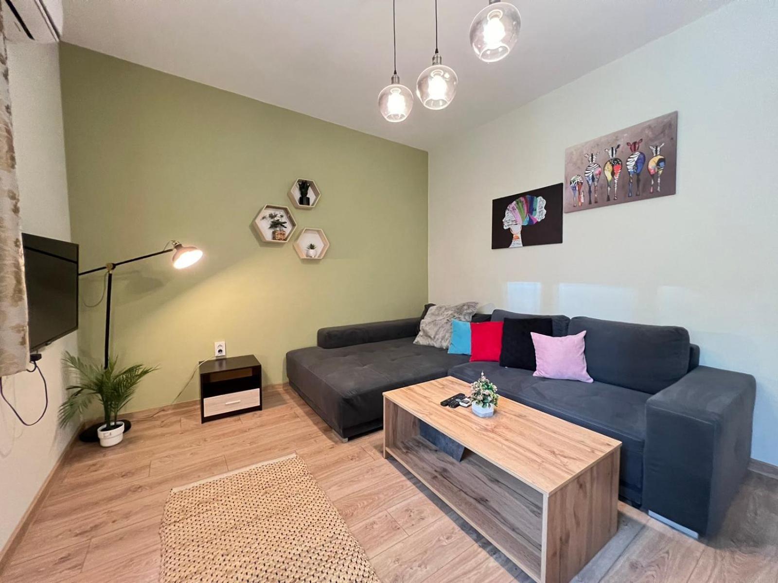 Madrid 2Bdr W Free Parking Near Metro, Serdika Mall 索菲亞 外观 照片
